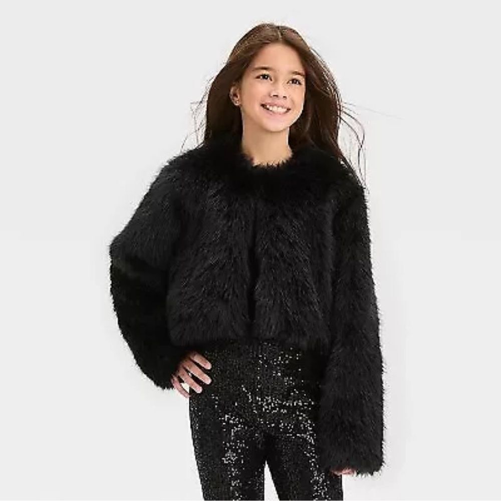 Open front Black faux fur slightly cropped like new WORN ONCE girls jacket-XL
